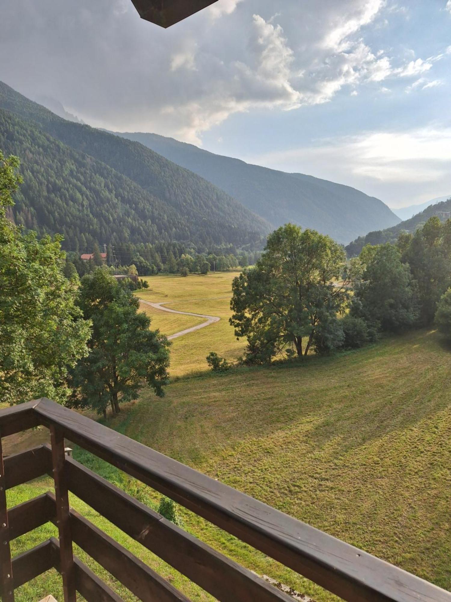 Appartamento Grande casa di famiglia Temù Esterno foto